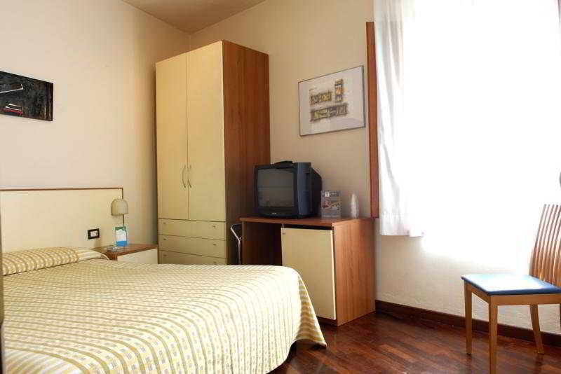 Hotel Il Giardino Pisa Bagian luar foto