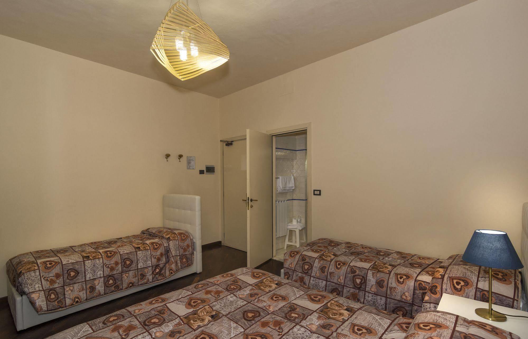 Hotel Il Giardino Pisa Bagian luar foto