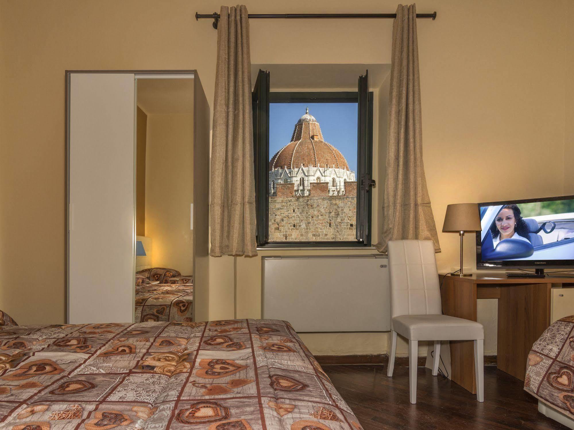 Hotel Il Giardino Pisa Bagian luar foto